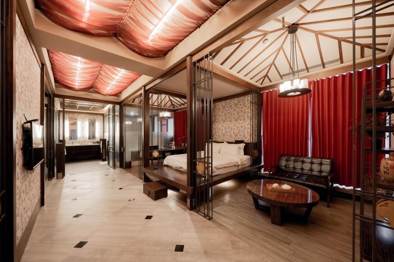 Tian Xia Ju Motel Yilan Exterior photo