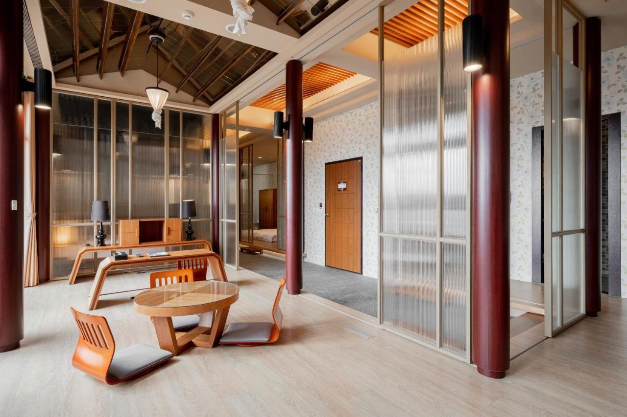 Tian Xia Ju Motel Yilan Exterior photo