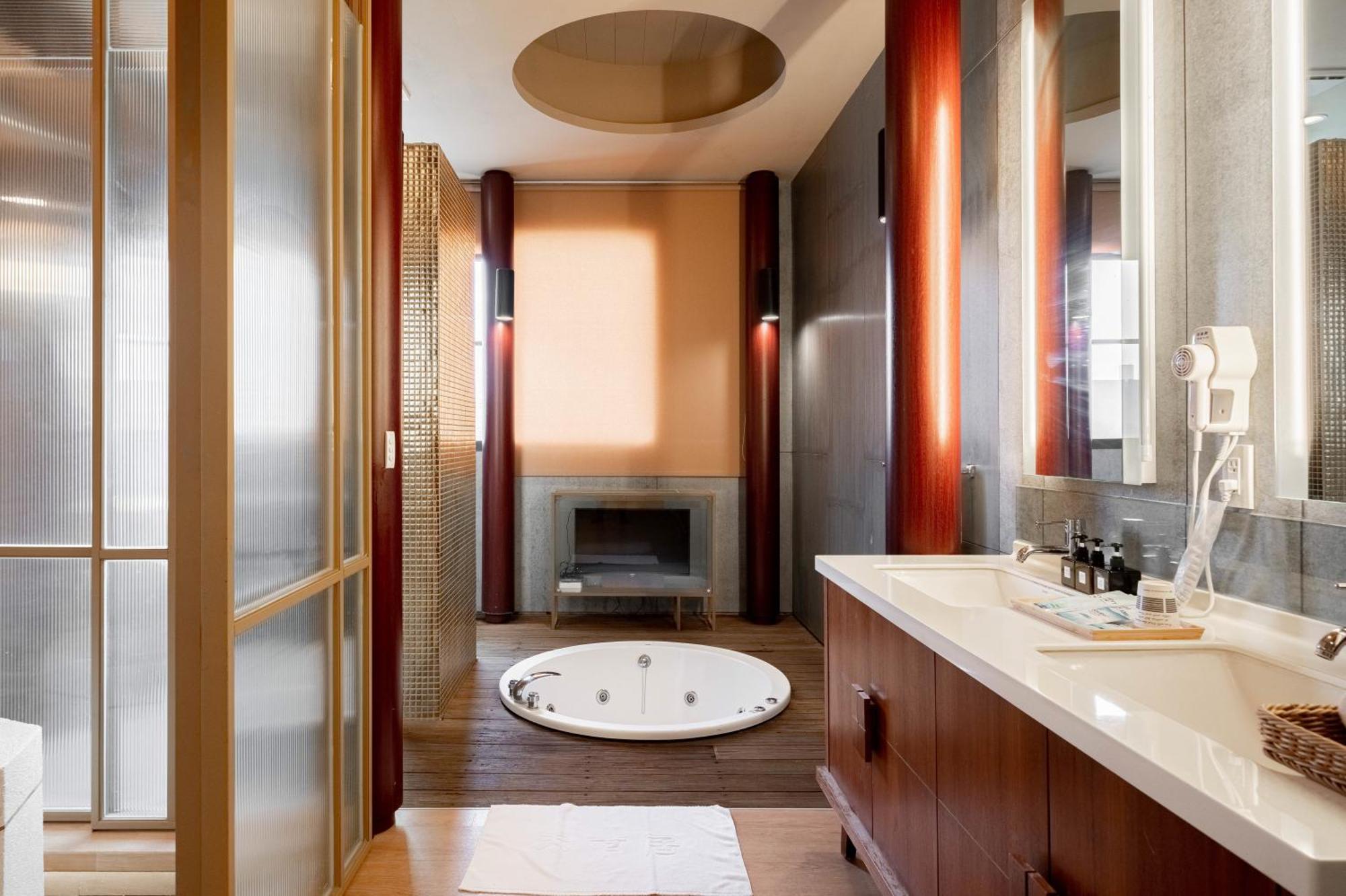 Tian Xia Ju Motel Yilan Room photo