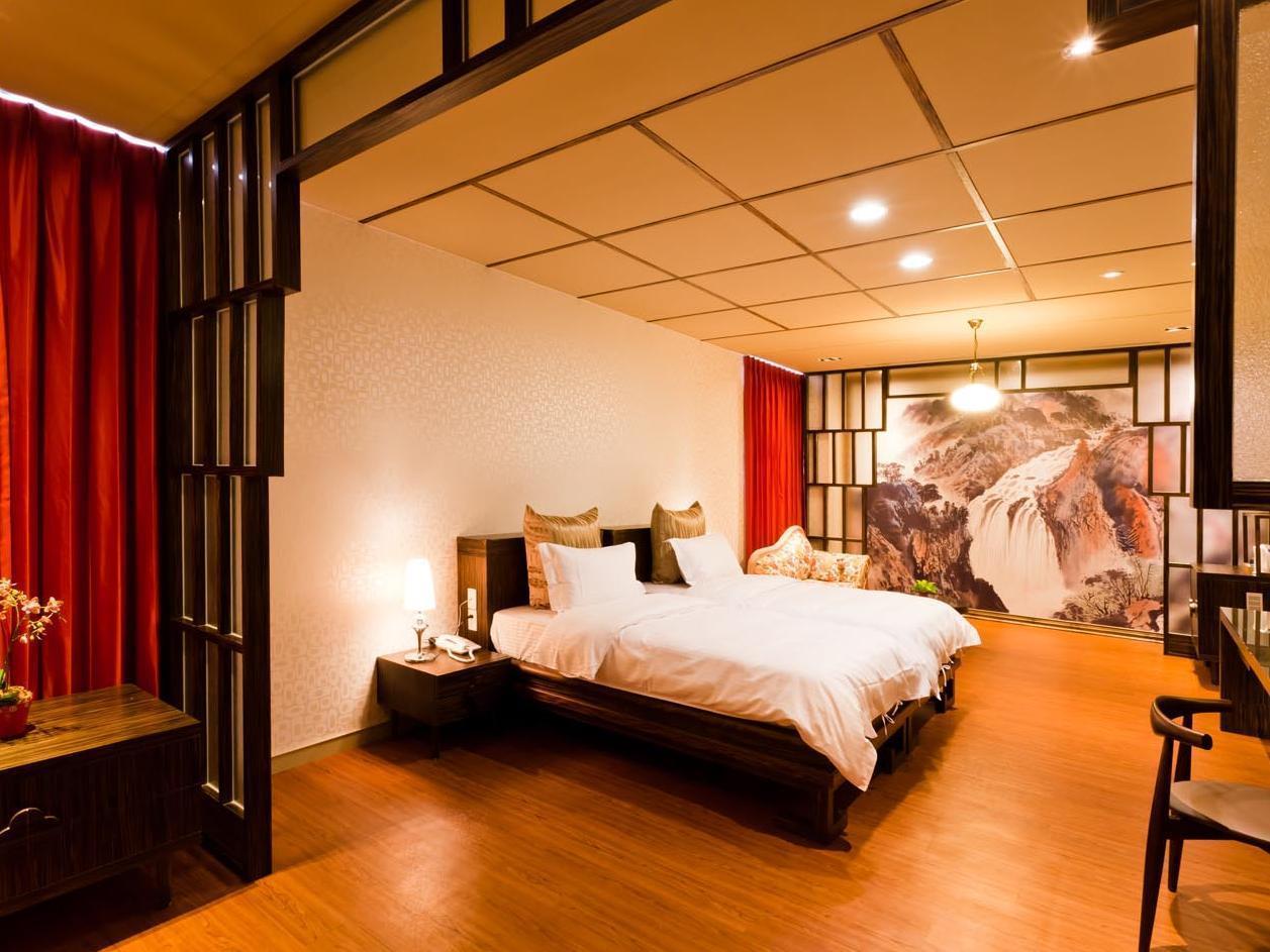 Tian Xia Ju Motel Yilan Exterior photo